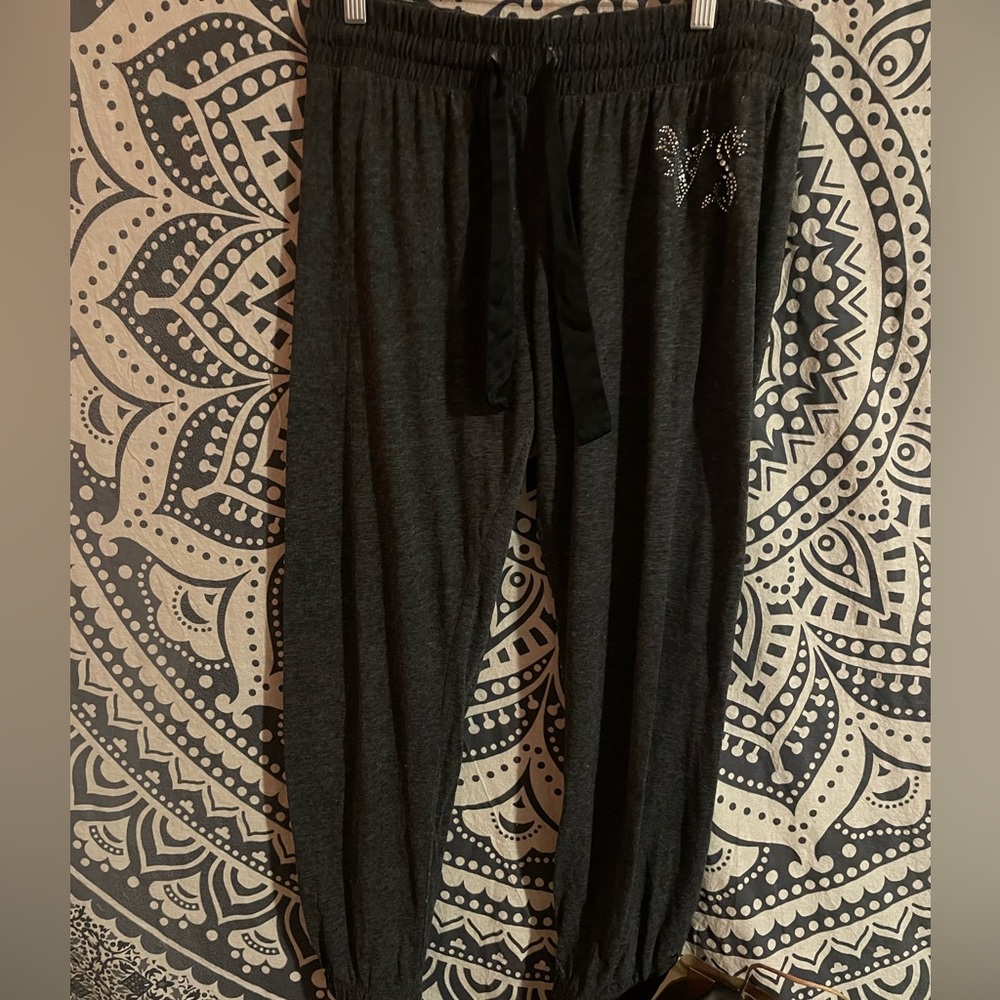 VS cute and comfy joggers